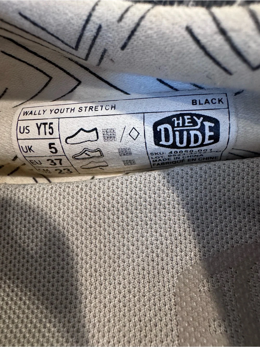 HEYDUDE Wally Youth Stretch Black Shoes Size 5